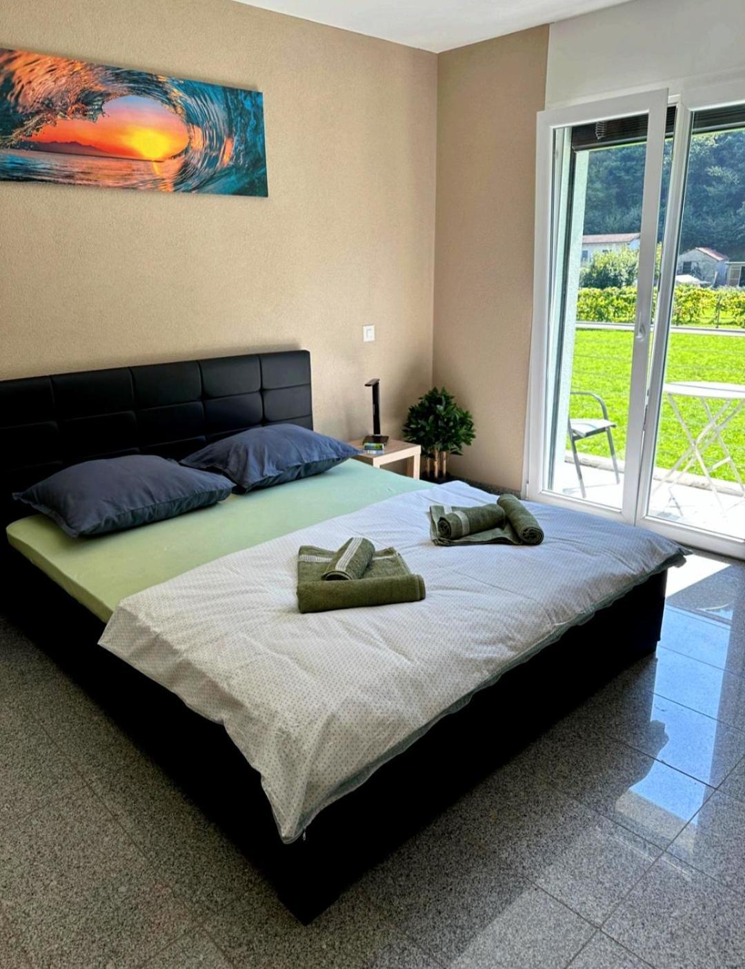 33 Hotel Cadenazzo Екстериор снимка